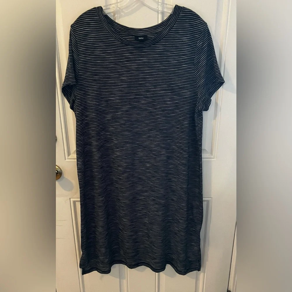 Mossimo Supply Co Black & White Striped T-Shirt Mini Dress-(Modern LG/XL - 42") - Picture 4 of 14